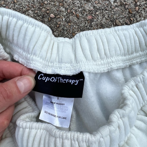 Cup of Therapy Women’s Shorts Sweat Size S Elephant Graphic Lounge Cream - Picture 4 of 6